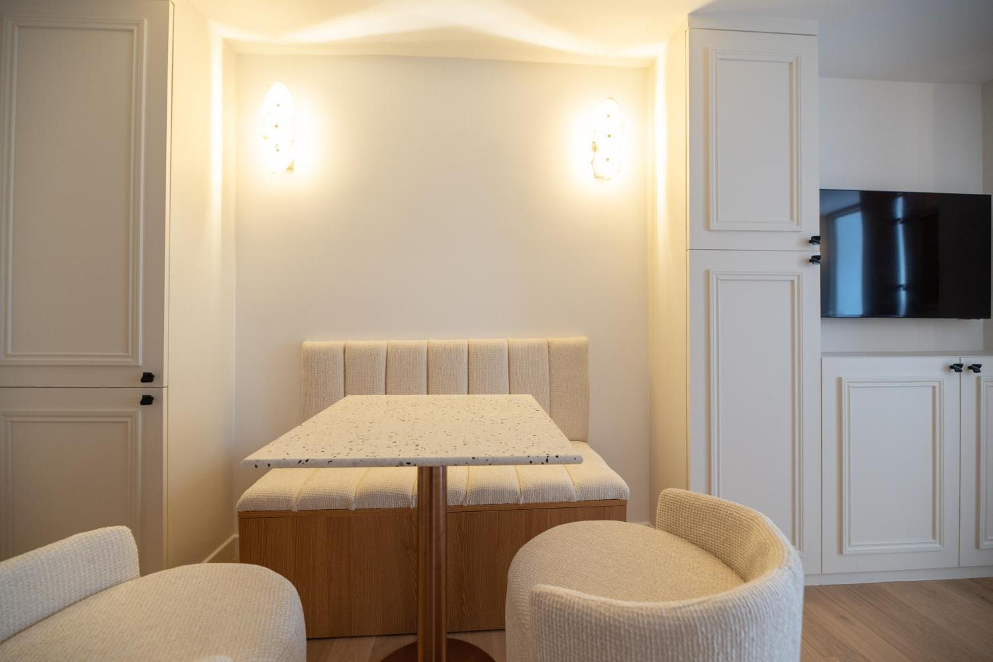 Cia - Modern Flat, Galeries Lafayette *